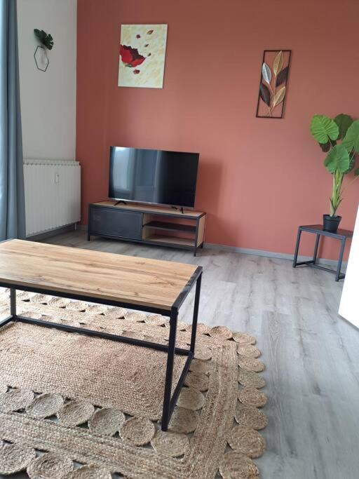 Agreable T2 Classe 3 Etoiles, Refait A Neuf, Dans Quartier Calme Rodez Ngoại thất bức ảnh