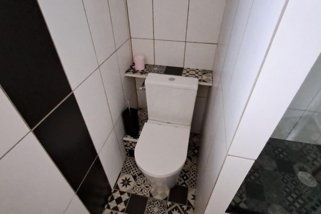 Agreable T2 Classe 3 Etoiles, Refait A Neuf, Dans Quartier Calme Rodez Ngoại thất bức ảnh